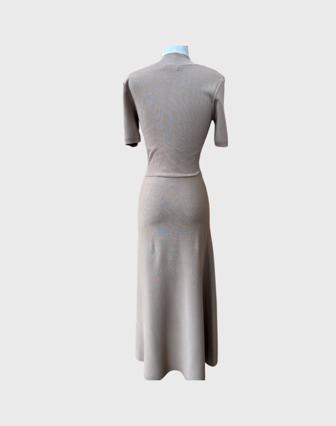 REBECCA VALANCE CREPE CREW NECK DRESS - SIZE SMALL