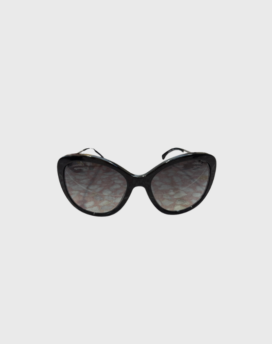 CHANEL PEARL DETAIL SUNGLASSES