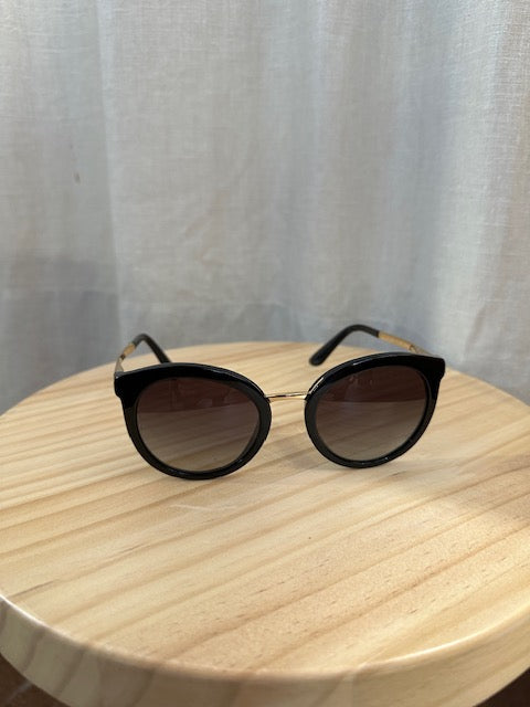 DOLCE & GABBANA BLACK SUNGLASSES