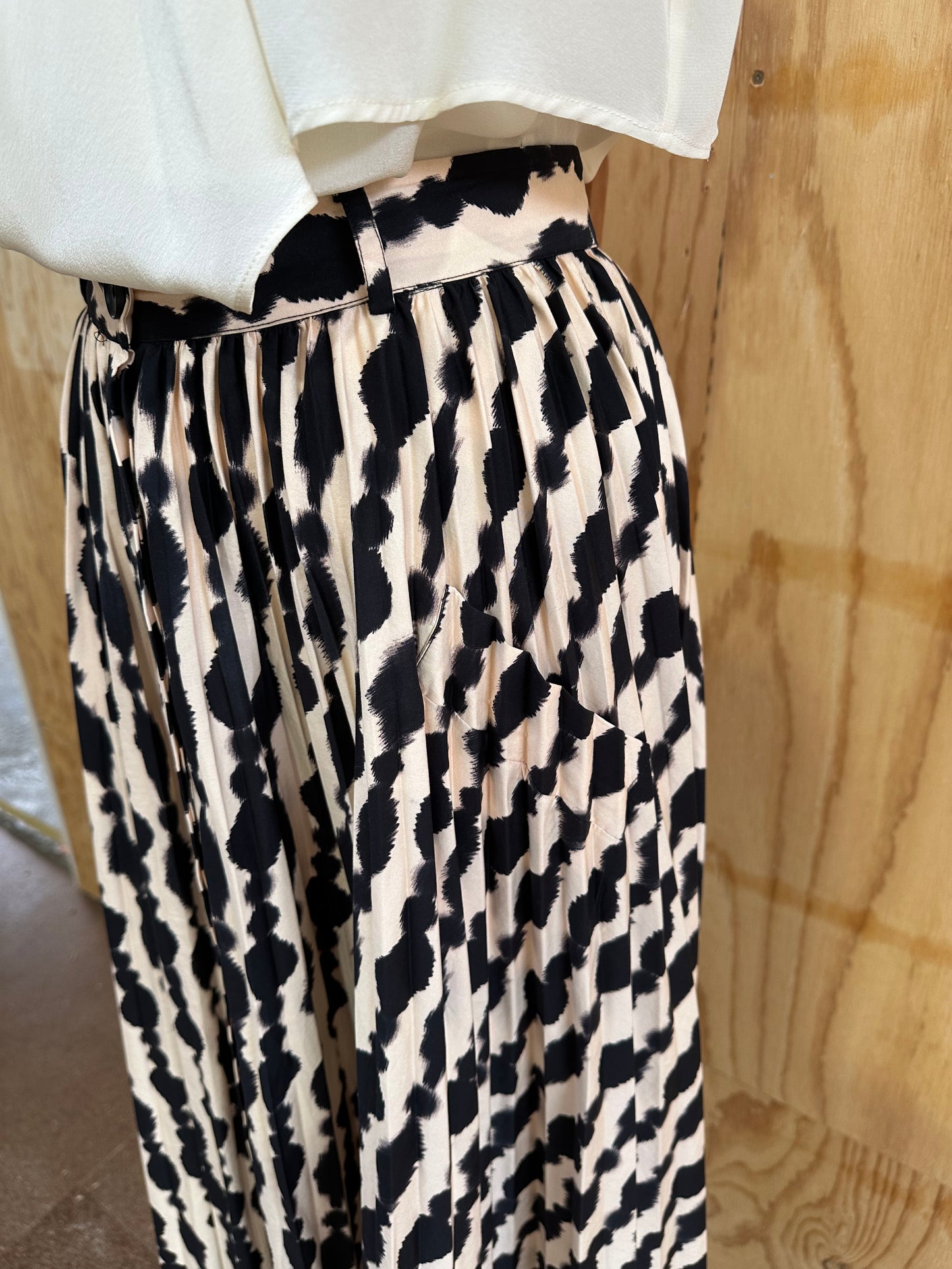 HUSK ARTEMIS SKIRT - SIZE 10