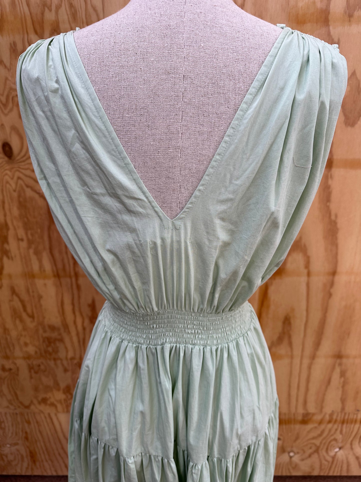 S/W/F BOUTIQUE COTTON TIERED DRESS - SIZE M
