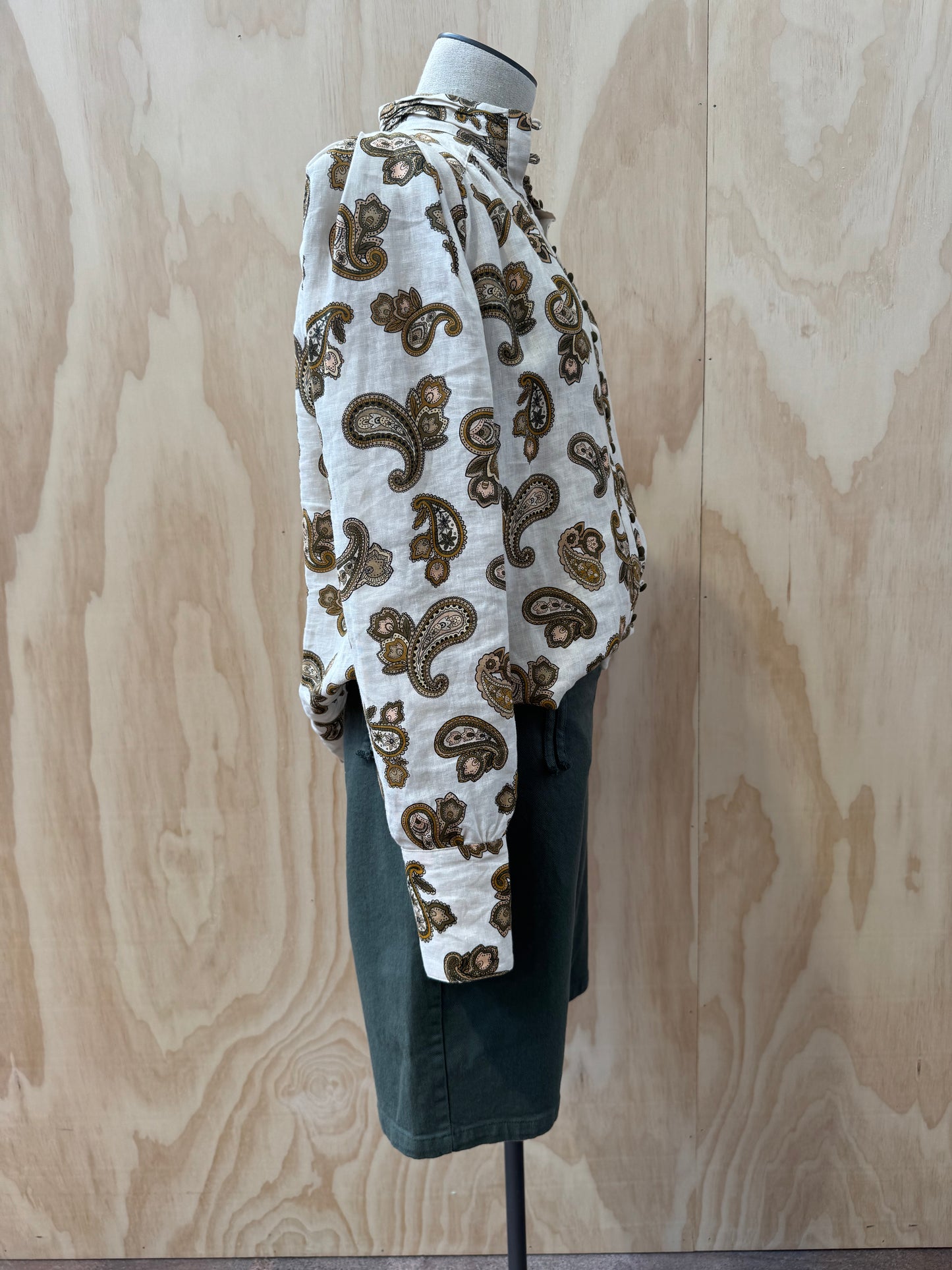 PALOMA WOOL TINTETA KHAKI CAPRI SHORTS - SIZE M