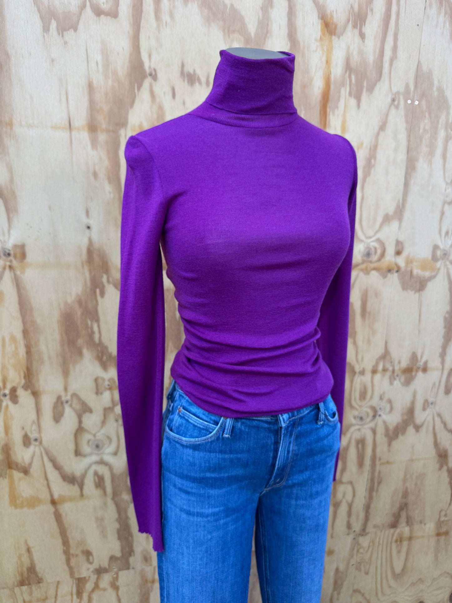 SCANLAN THEODORE BABYWOOL CREW KNIT IN PURPLE - SIZE O/S