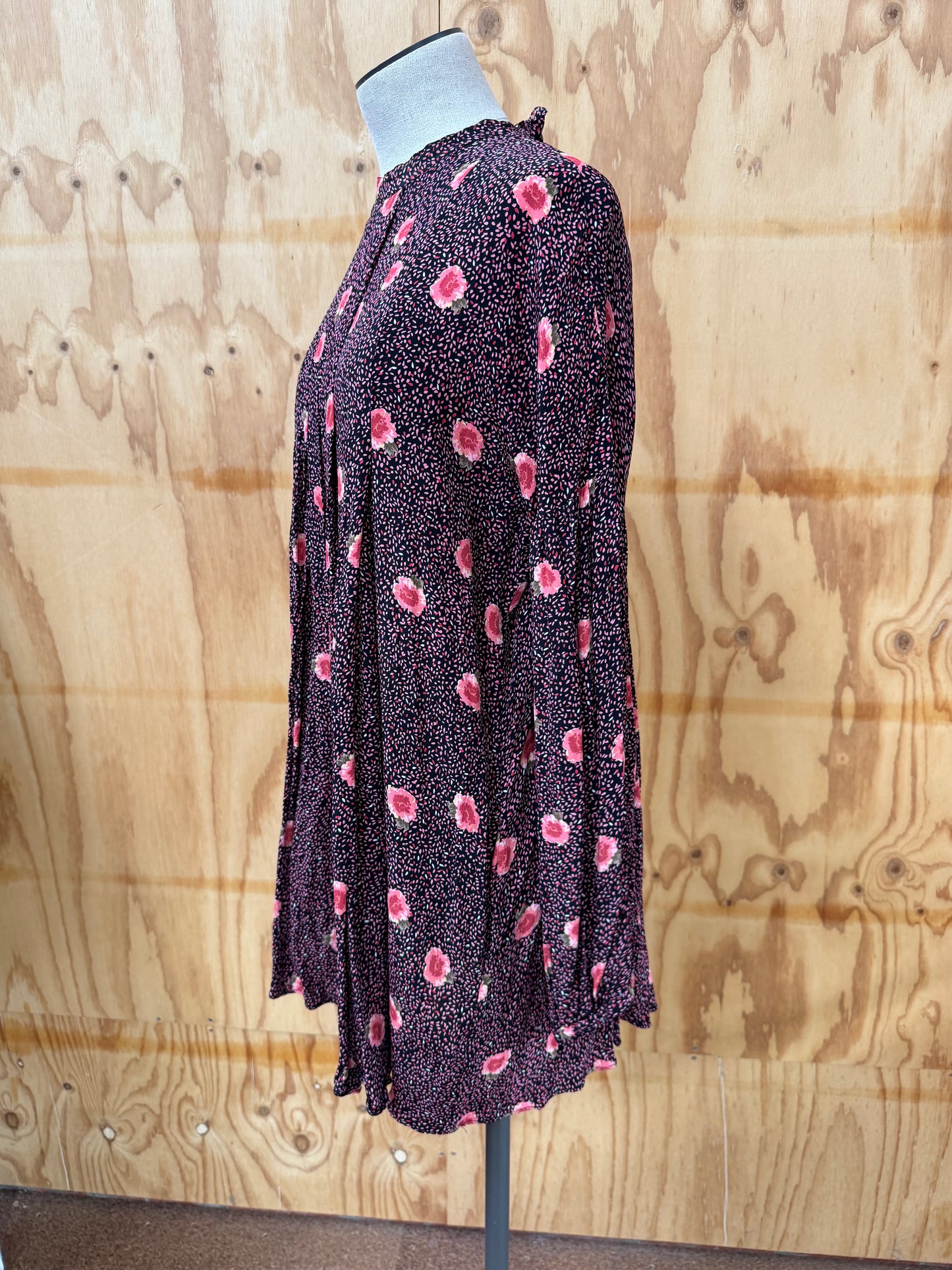 BY TIMO FLORAL MINI DRESS - SIZE M