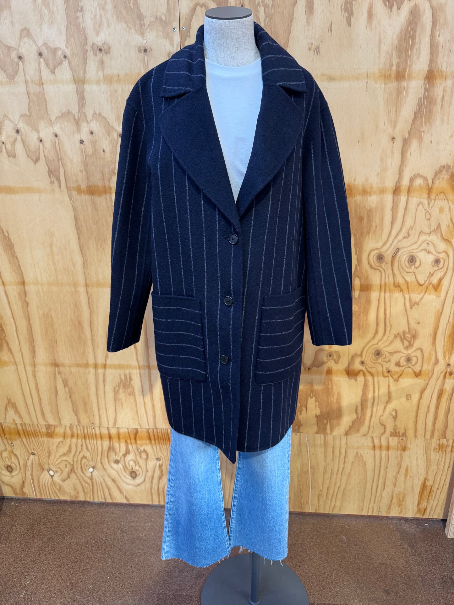 DIANE VON FURSTENBURG COLLARED PINSTRIPE WOOL COAT - SIZE S