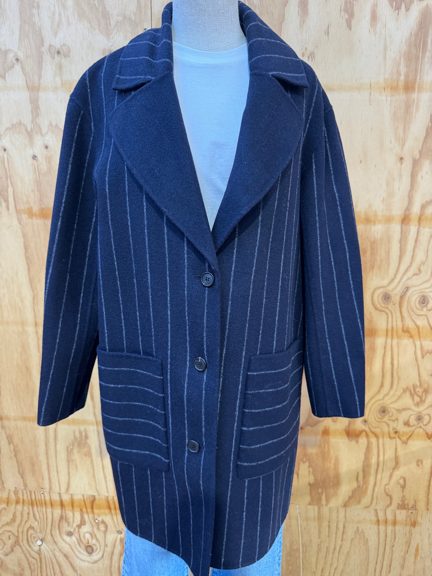DIANE VON FURSTENBURG COLLARED PINSTRIPE WOOL COAT - SIZE S