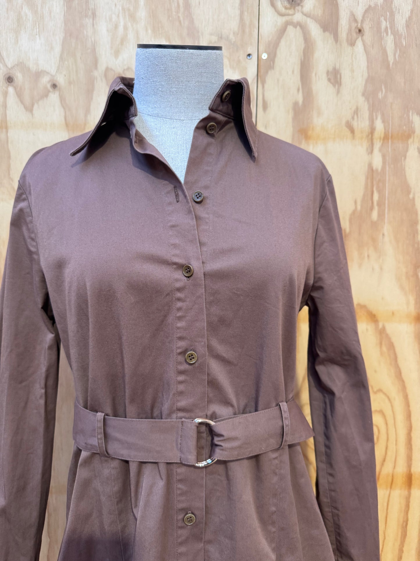 SCANLAN THEODORE SATEEN SHIRT DRESS IN CHOCOLATE - SIZE 6