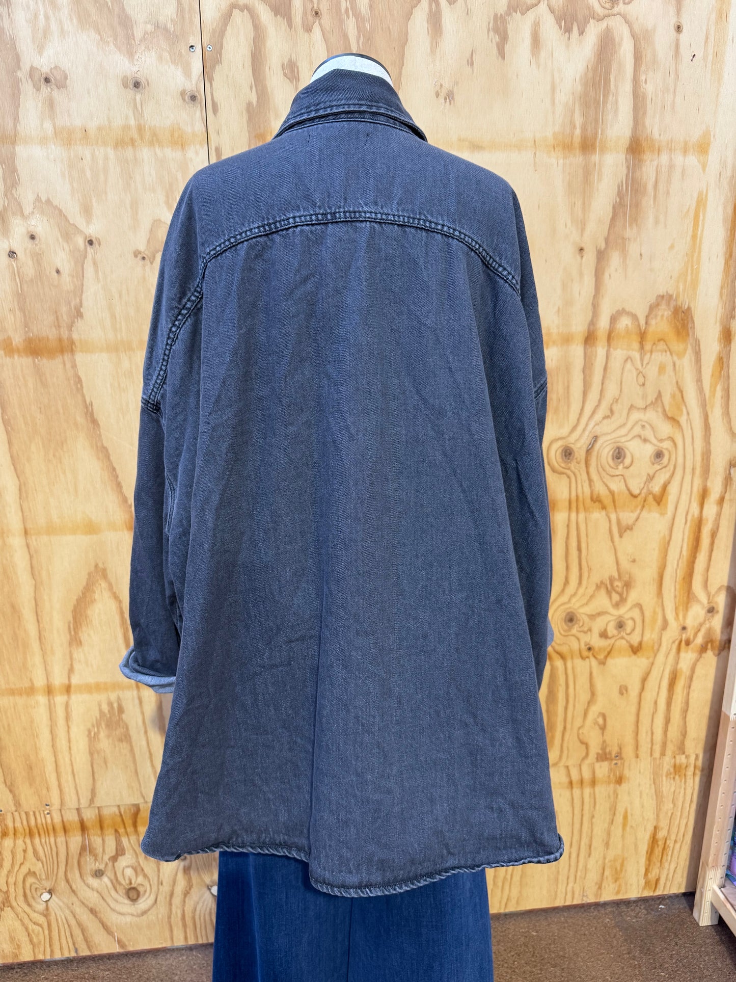 THE FRANKIE SHOP GREY WASHED OVERSIZED SHIRT - SIZE XS/S