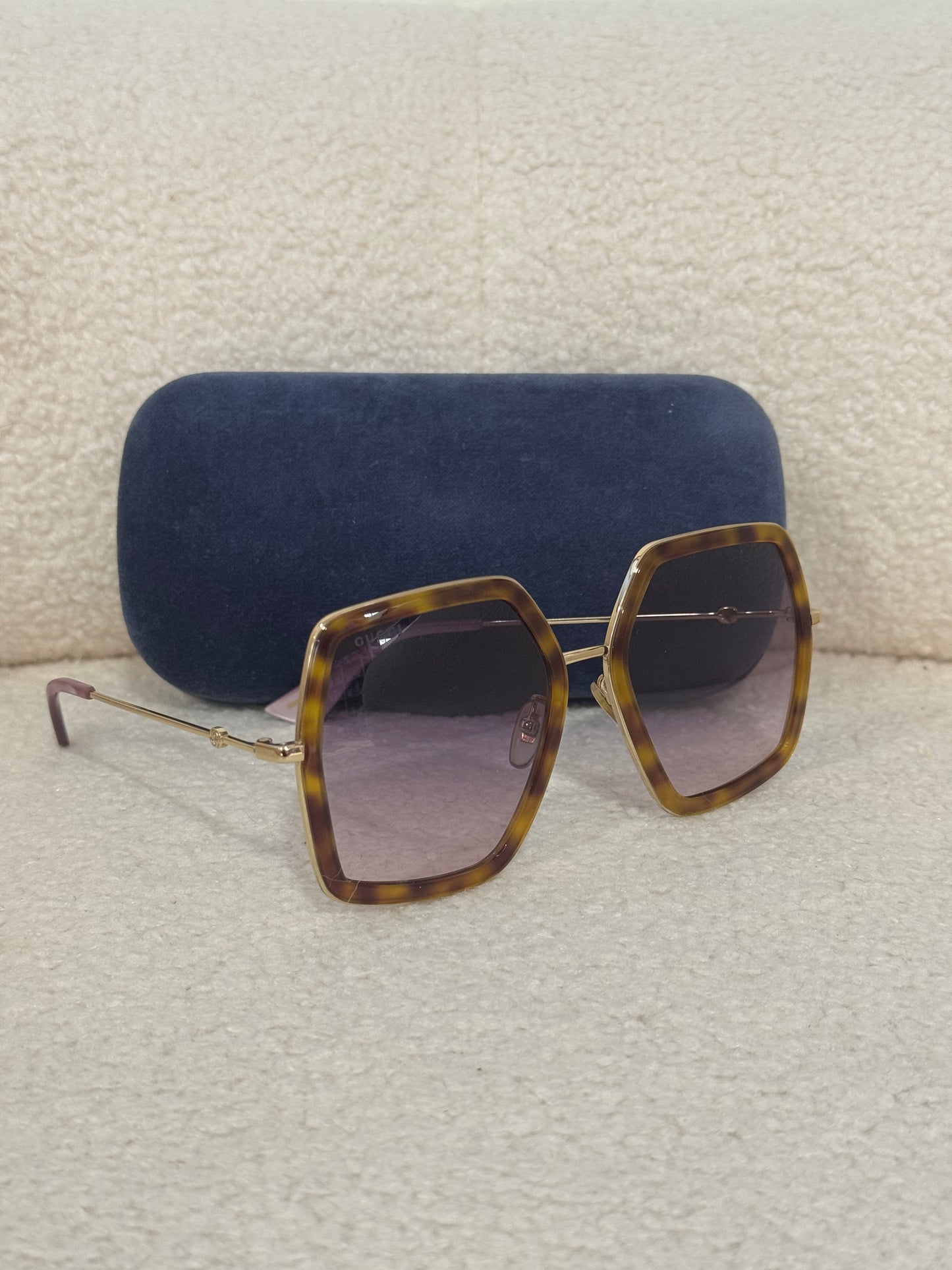 GUCCI SUNGLASSES