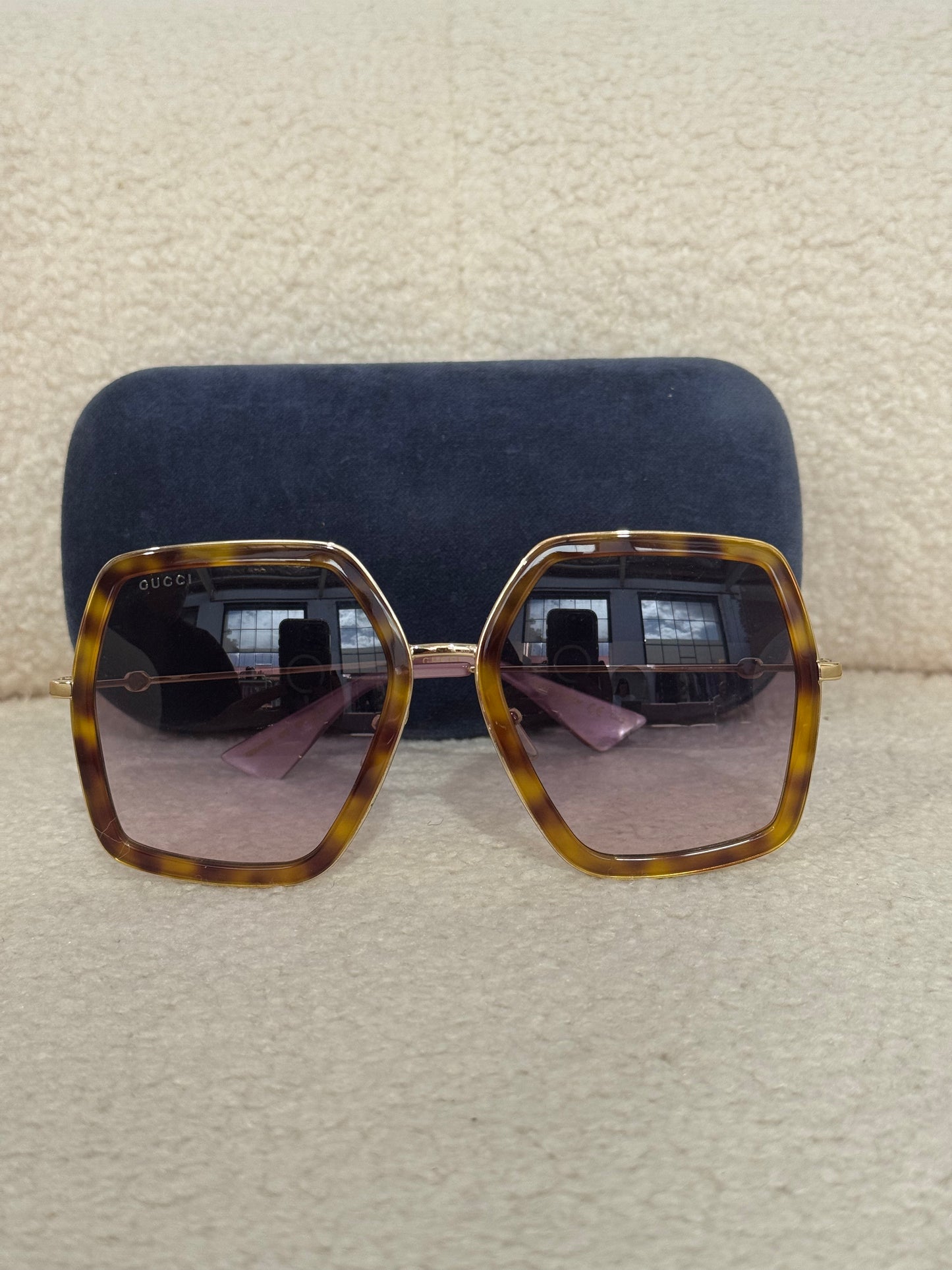 GUCCI SUNGLASSES
