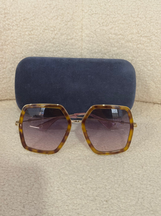 GUCCI SUNGLASSES