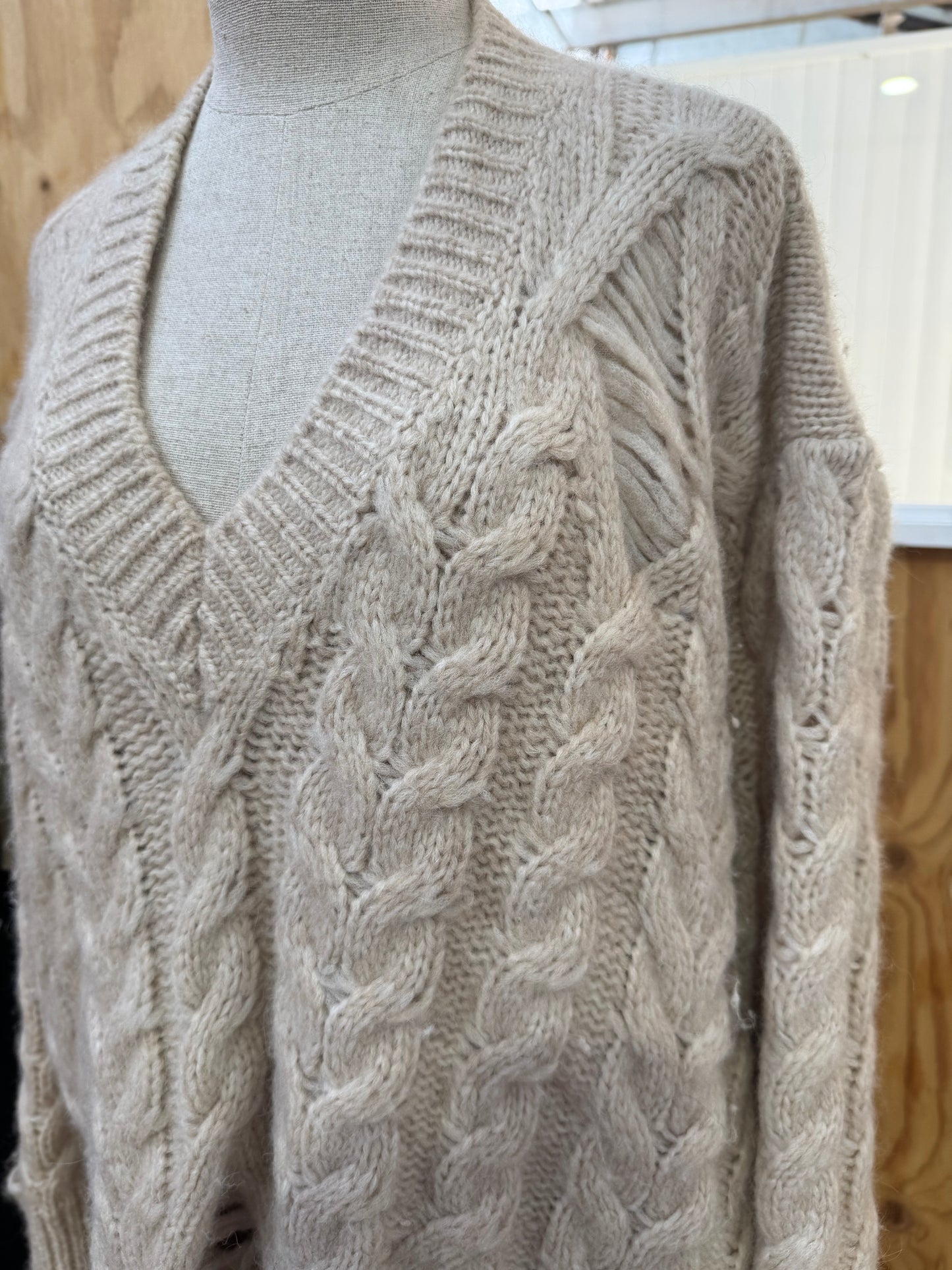 STELLA MCCARTNEY KNIT - SIZE 42 (10AU)