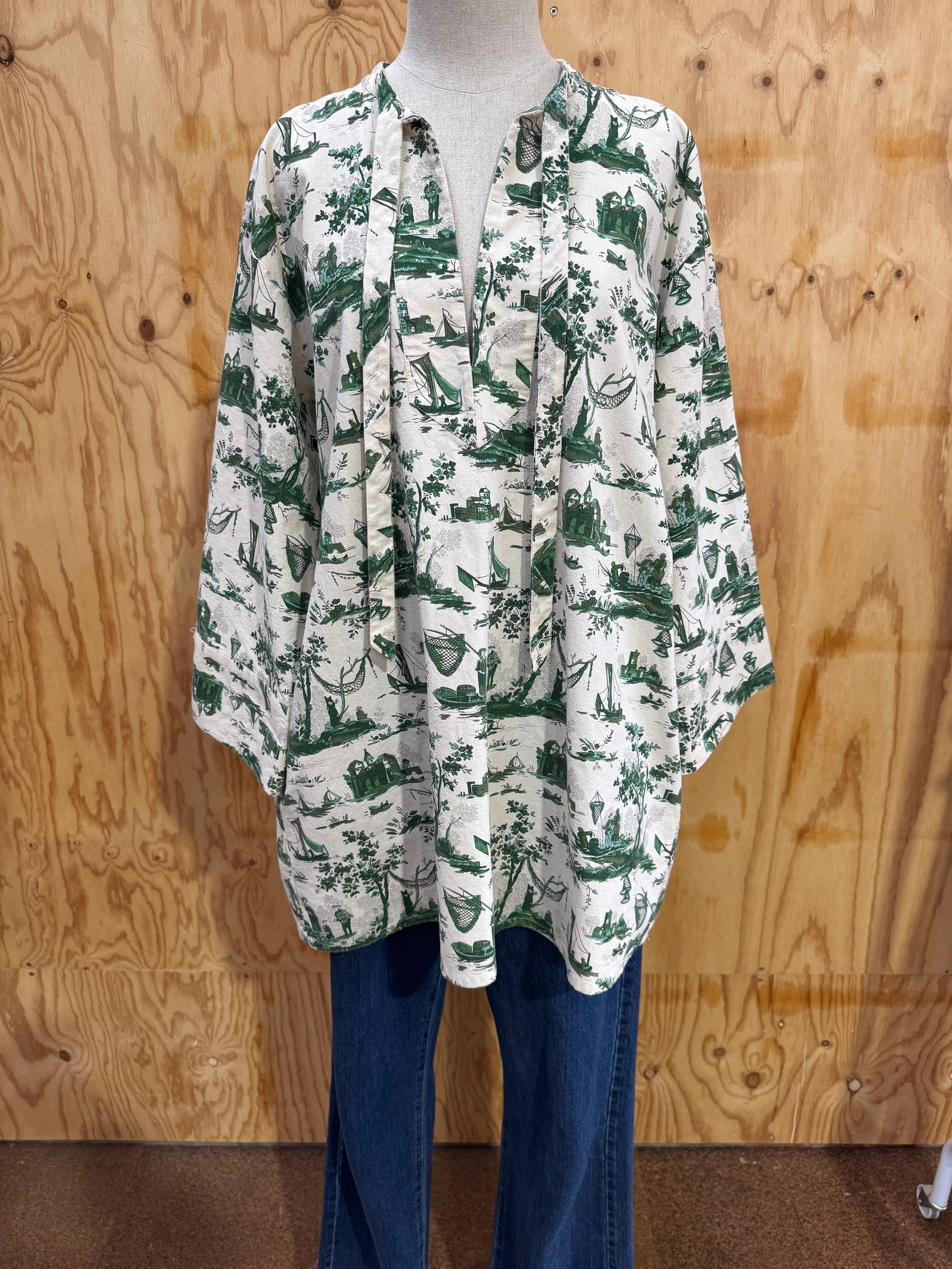 BAUM UND PFERDGARTEN ABI DRESS - SIZE 12-14