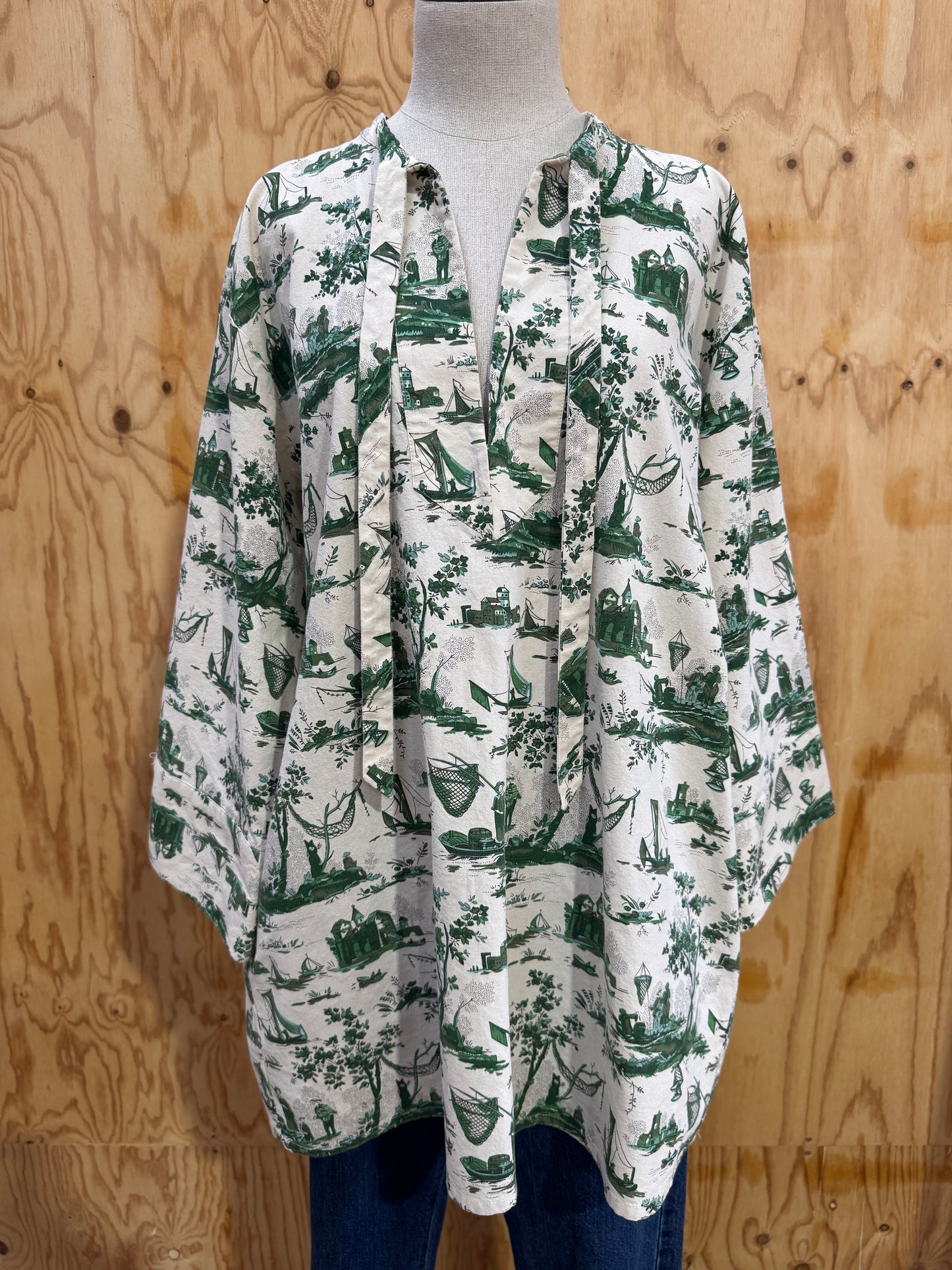 BAUM UND PFERDGARTEN ABI DRESS - SIZE 12-14