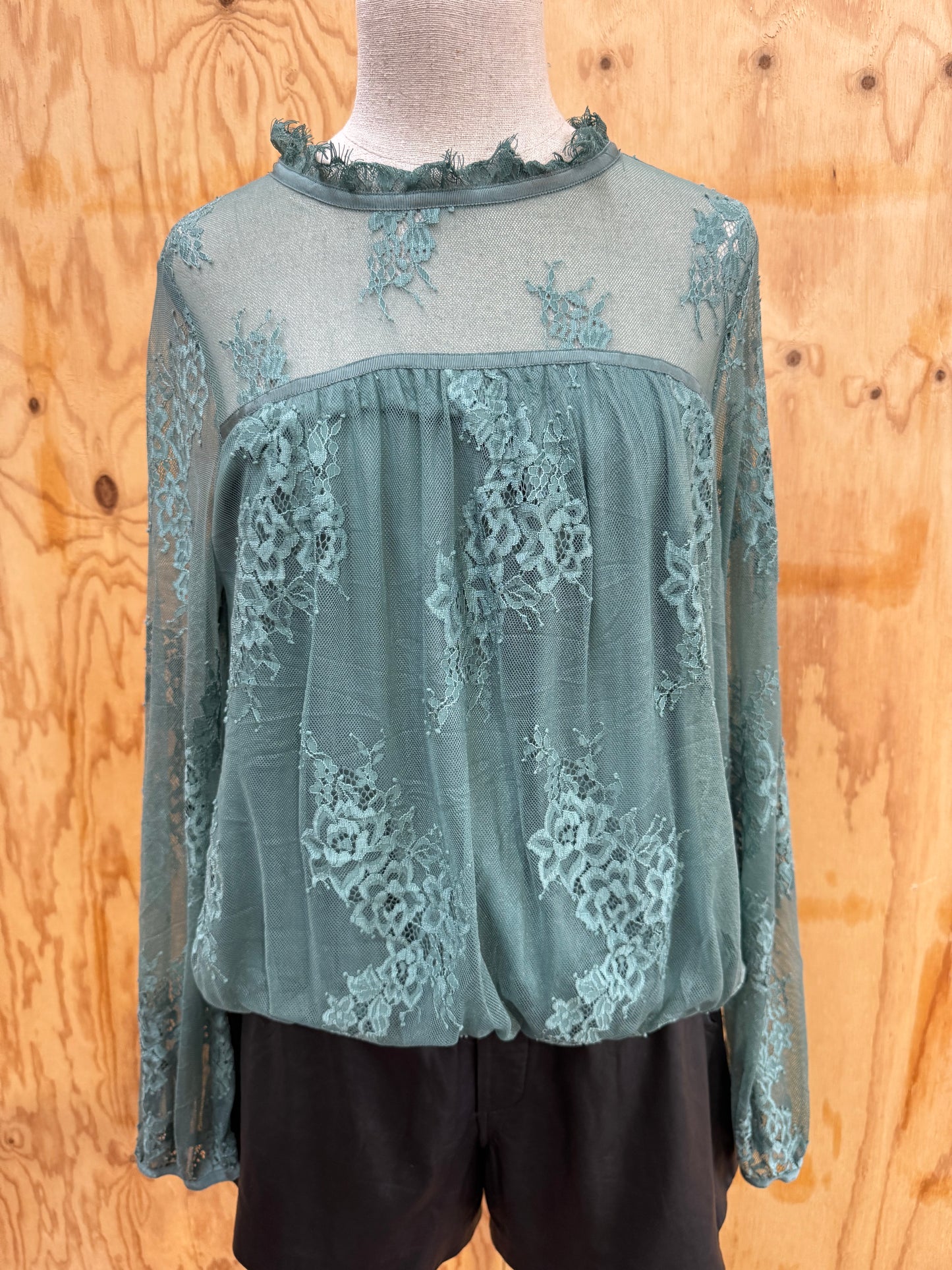 FLANNEL GREEN LACE TOP - SIZE 2