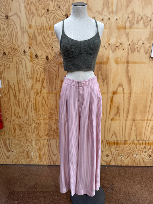 M A DAINTY PINK WIDE LEG PANTS - SIZE 10