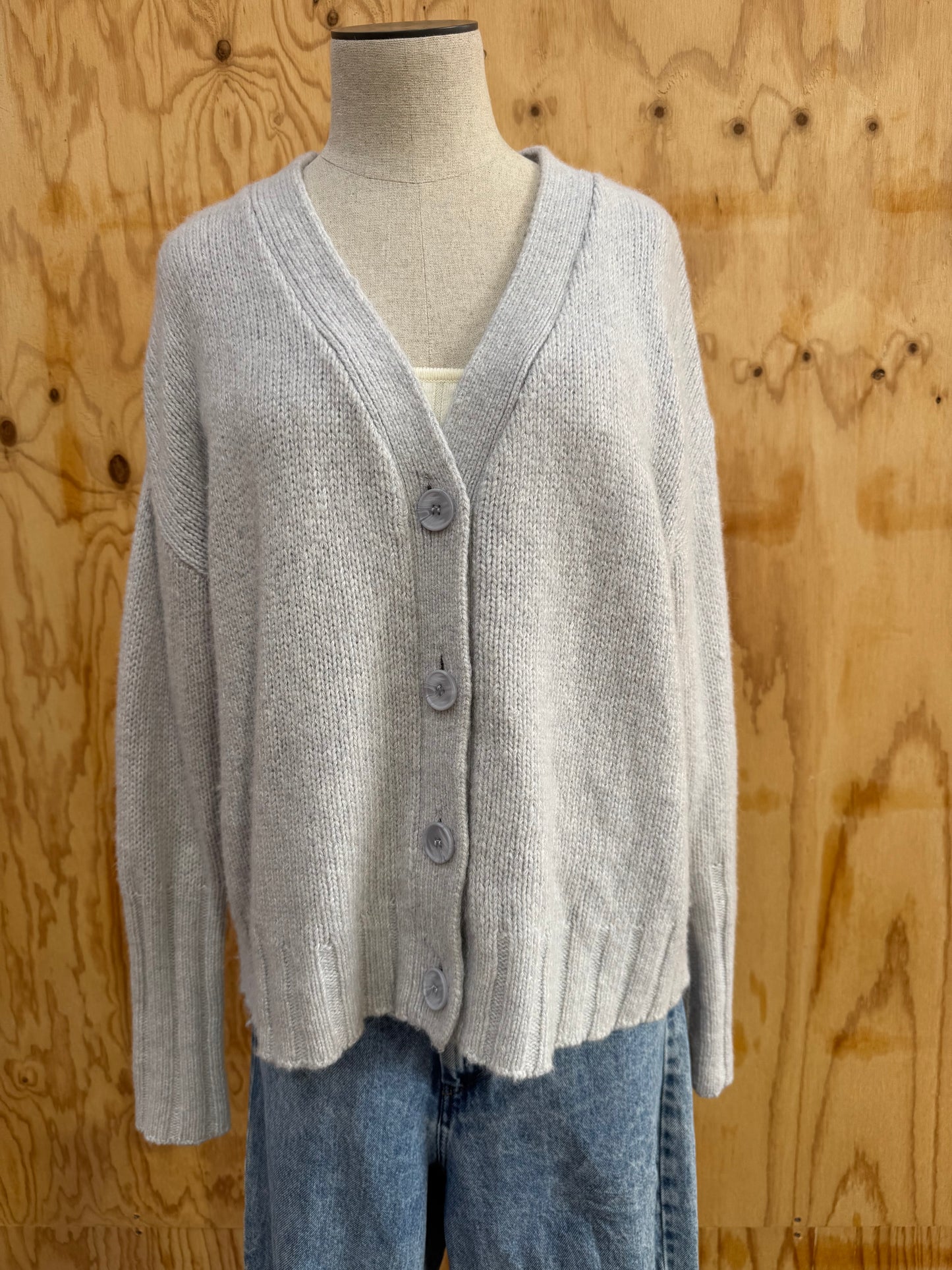 NIKEL AND SOLE OVERSIZED CARDIGAN - SIZE M