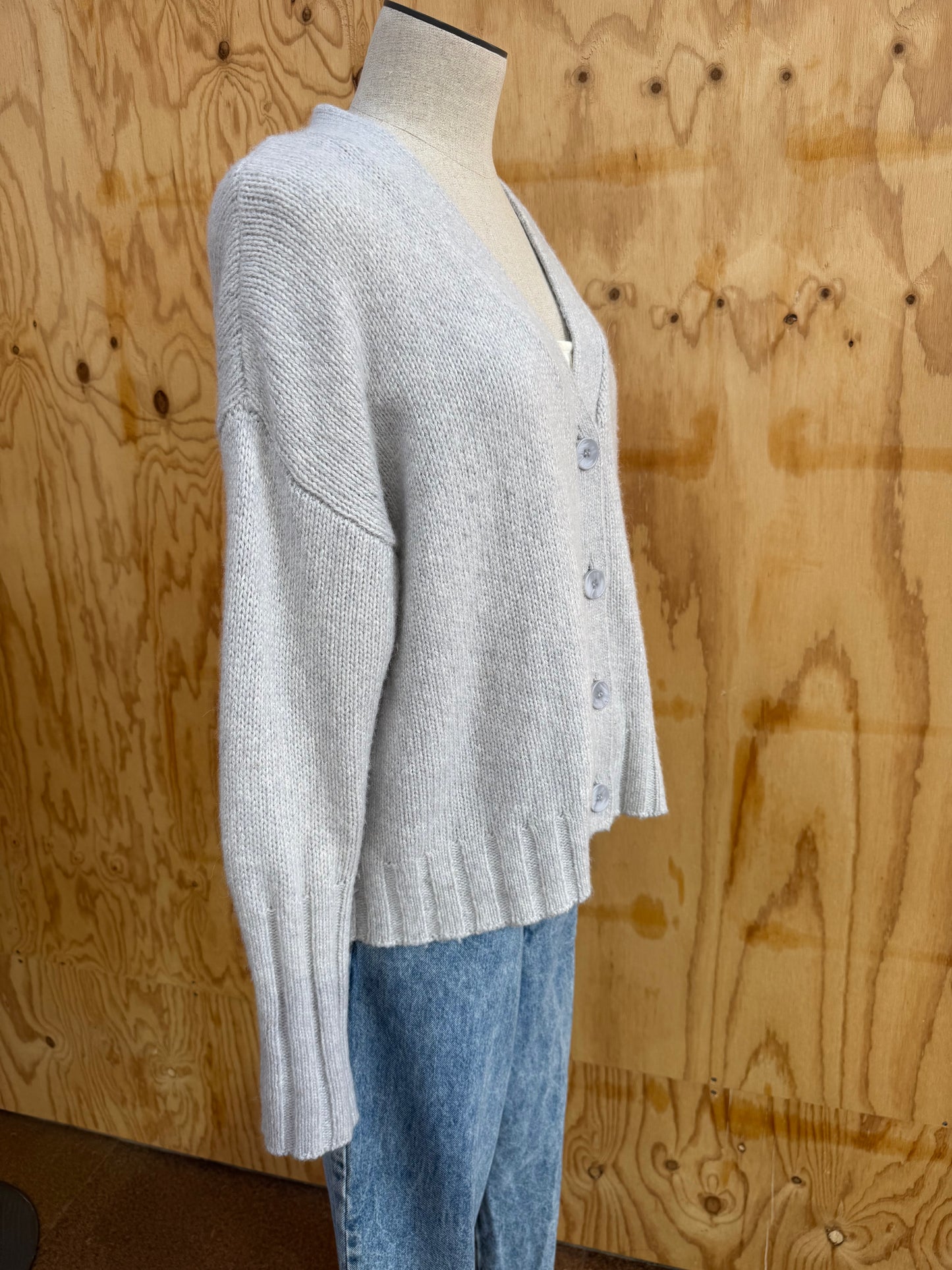 NIKEL AND SOLE OVERSIZED CARDIGAN - SIZE M