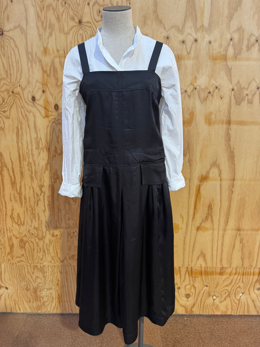 LEE MATHEWS PINAFORE IN BLACK - SIZE 1