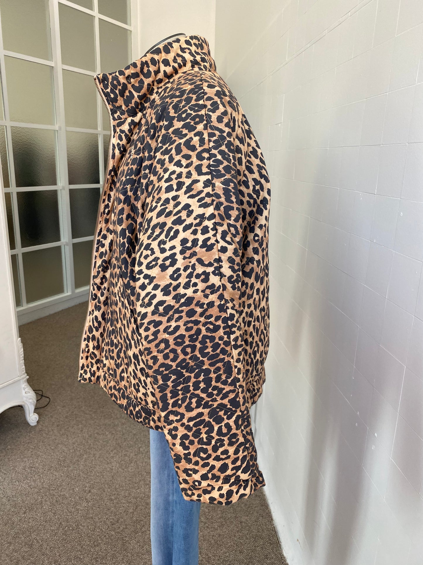 THE UPSIDE ANIMAL PRINT QUILTED COAT - SIZE L