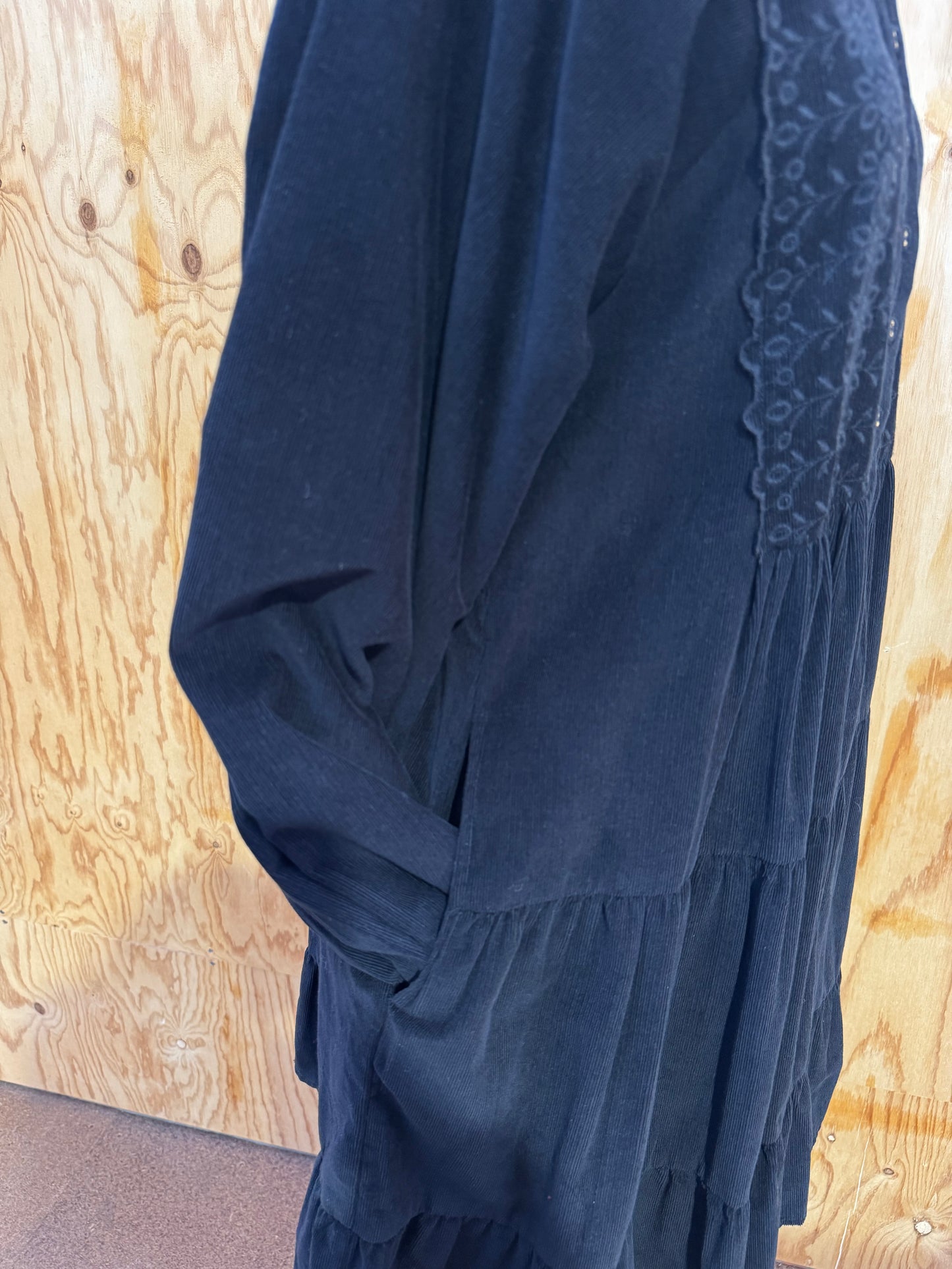 BY TIMO BLACK CORDUROY MIDI DRESS - SIZE S