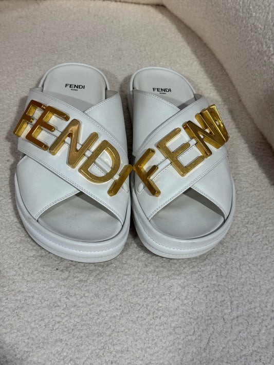 FENDI WHITE FENDIGRAPHY SLIDES - SIZE 38