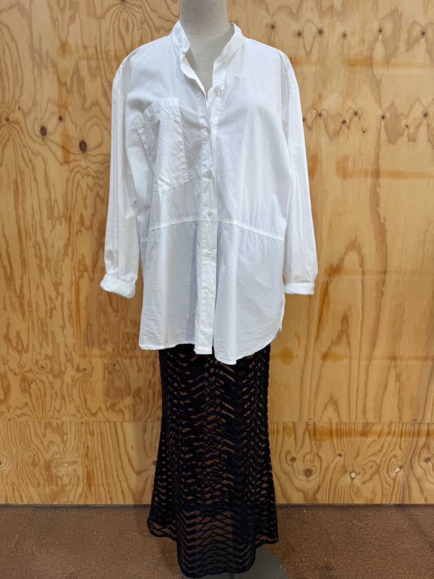 MANNING CARTEL MAXI LACE SKIRT - SIZE 8