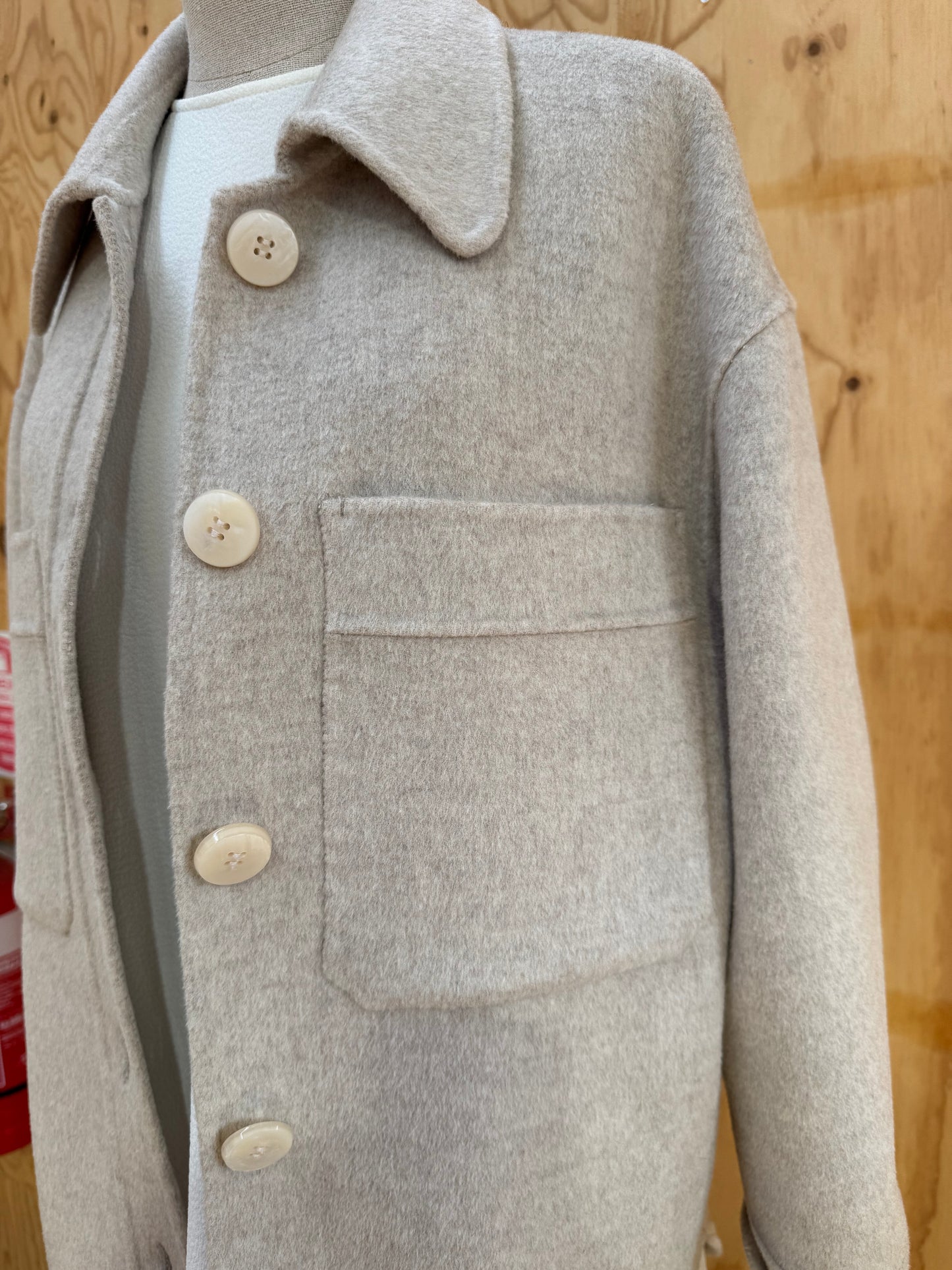 FRIENDS WITH FRANK INES SHIRT JACKET IN OATMEAL - SIZE S