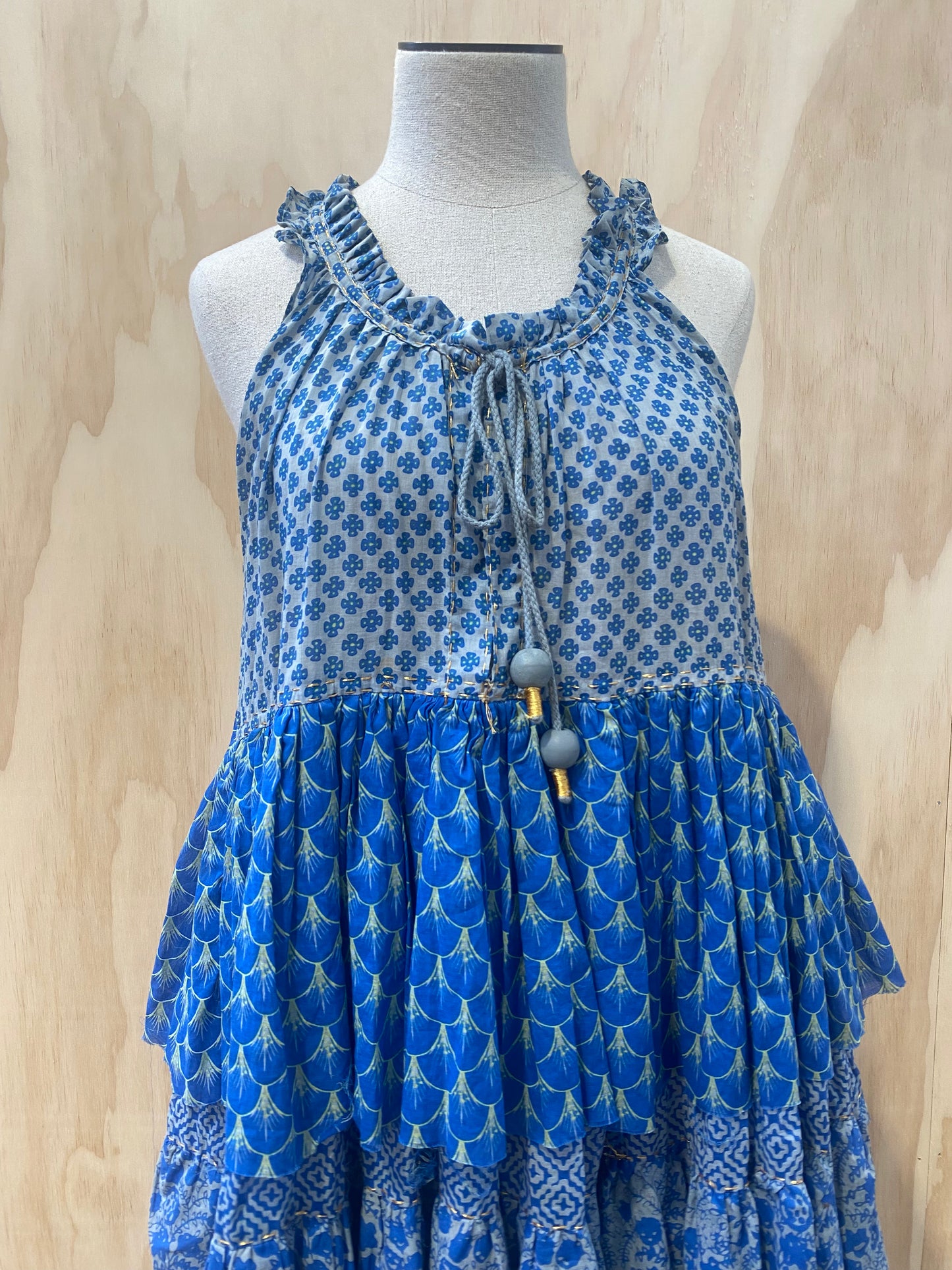 YVONNE S HIPPY BLUE PRINTED COTTON TIERED BABYDOLL DRESS - M