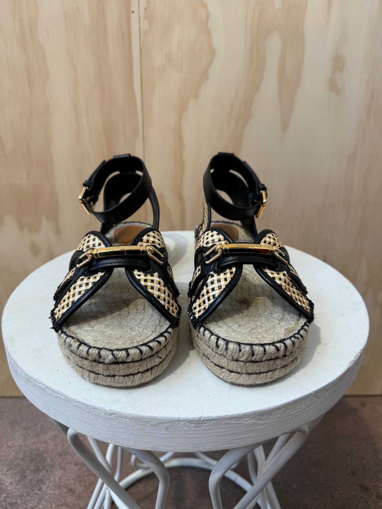 ZIMMERMANN PRISMA 30MM LOGO PLAQUE SANDALS - SIZE 40
