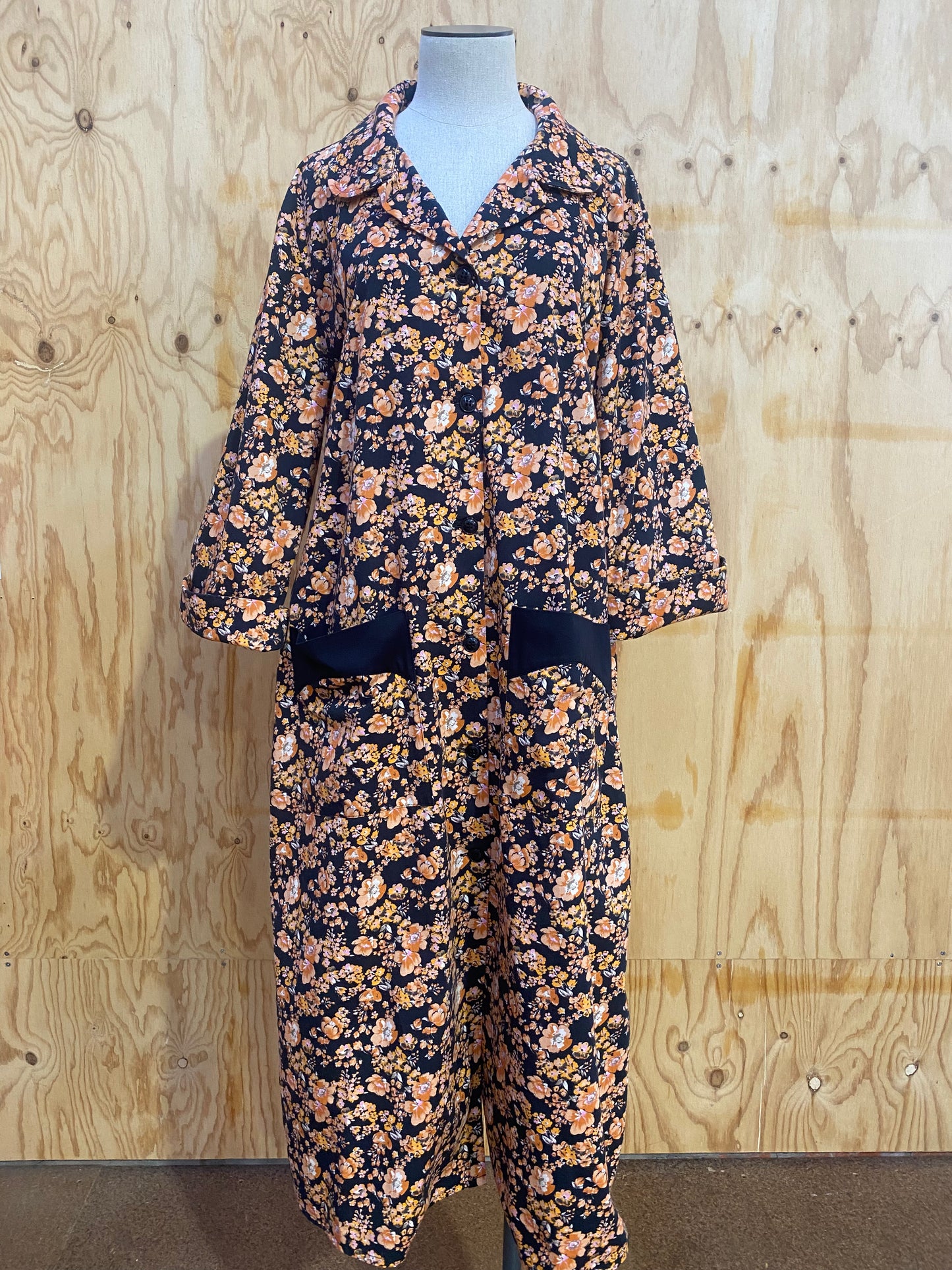 BAUM UND PFERDGARTEN ORANGE FLORAL SHIRT DRESS - SIZE 42