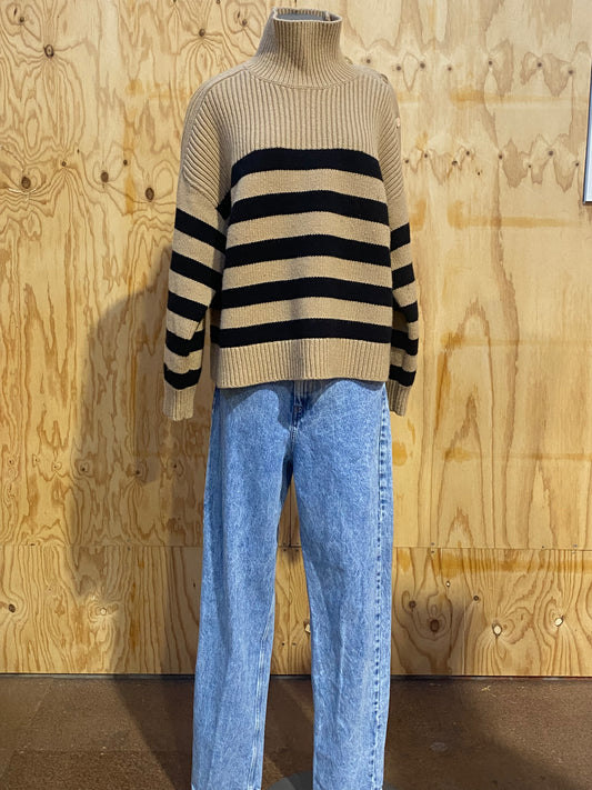 COS STRIPE JUMPER WITH GOLD BUTTON DETAIL - SIZE L
