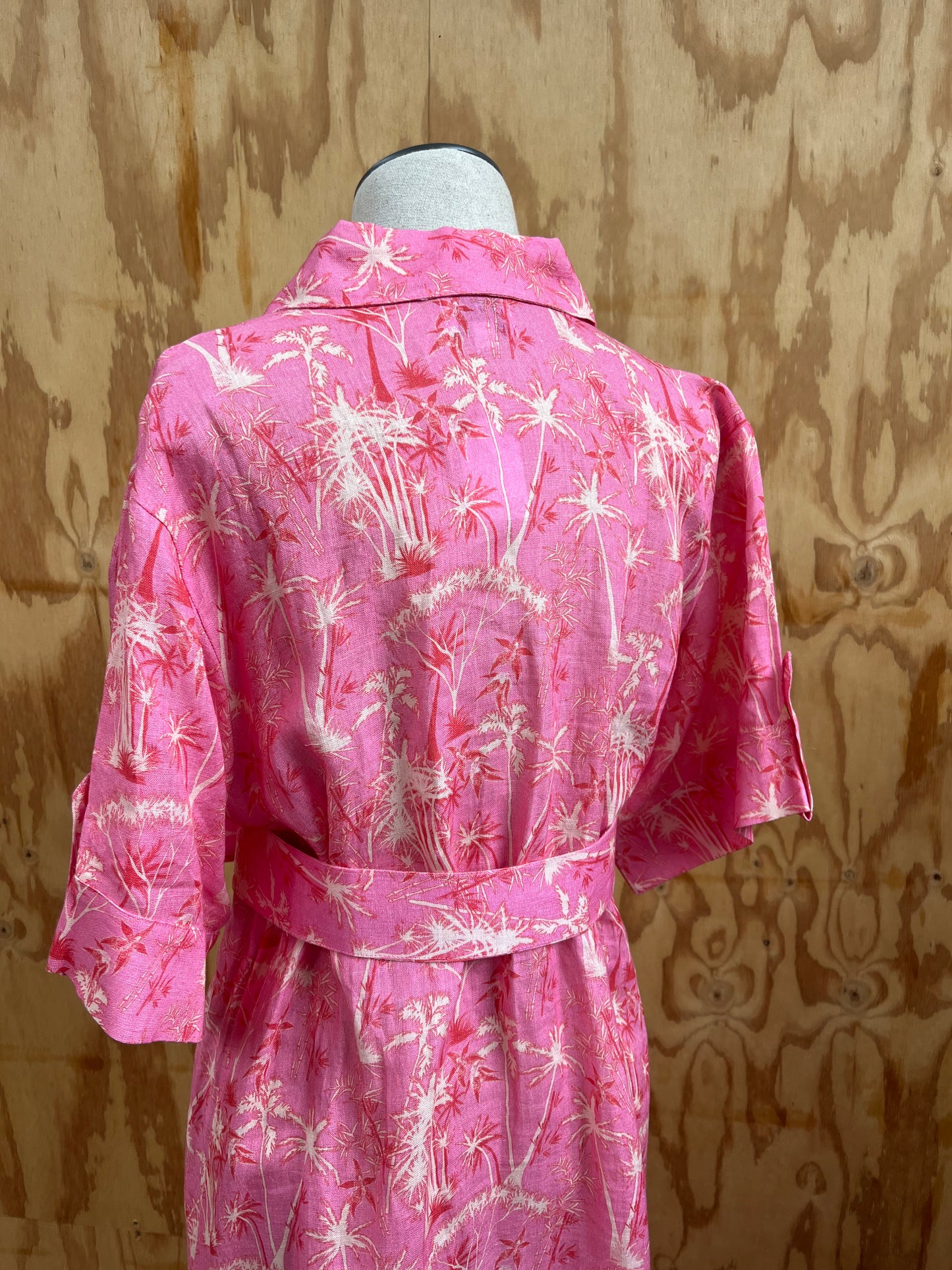 PALM NOOSA MEMENTO DRESS IN PINK PALMS - SIZE 10