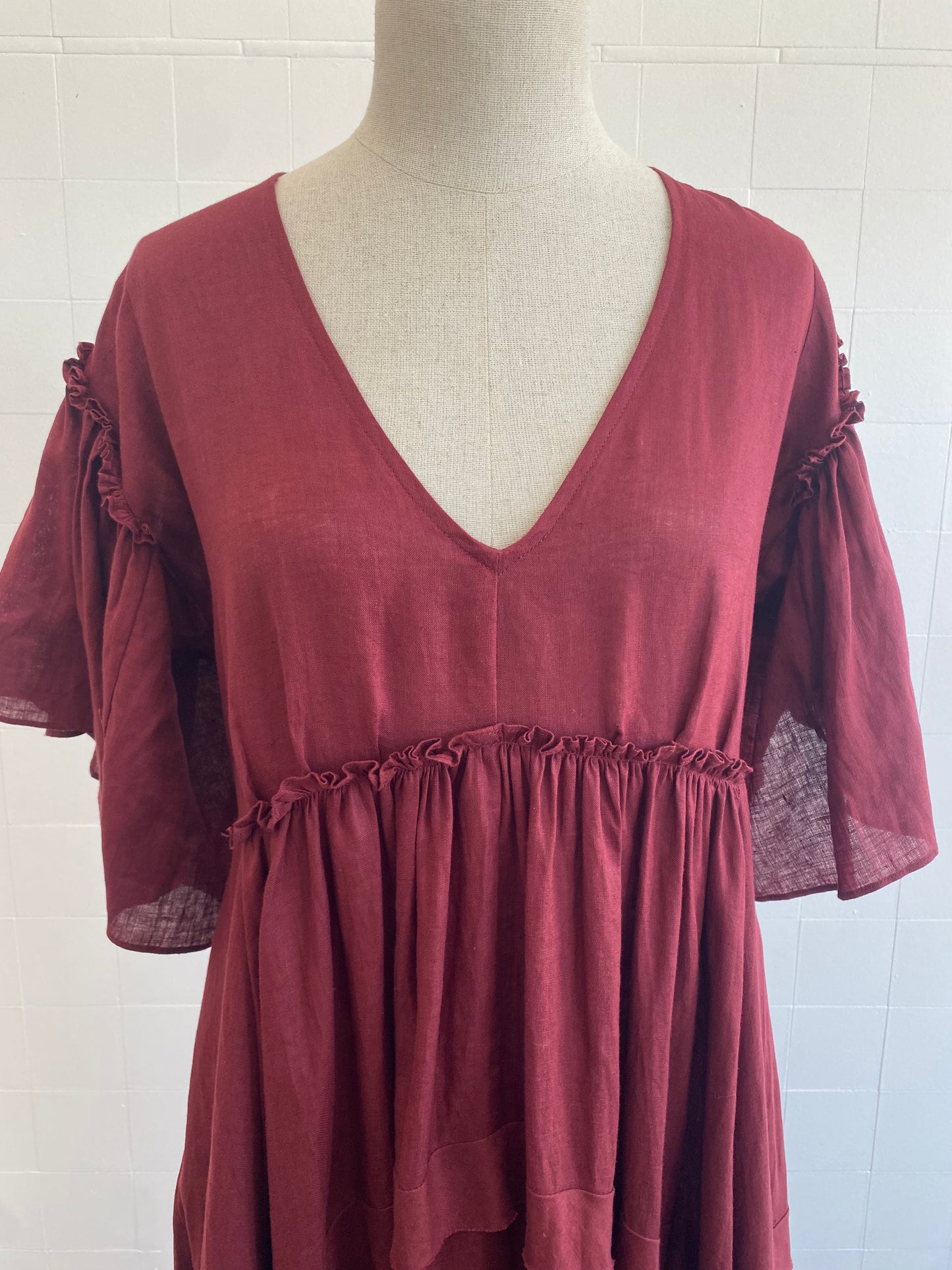 TRELISE COOPER OPEN BACK UP DRESS - SIZE 6
