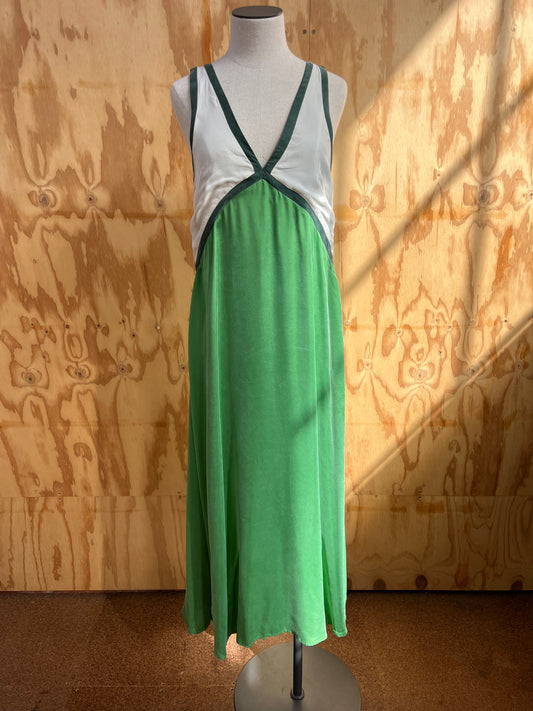 SANCIA NAOMI DRESS IN GREEN - SIZE S