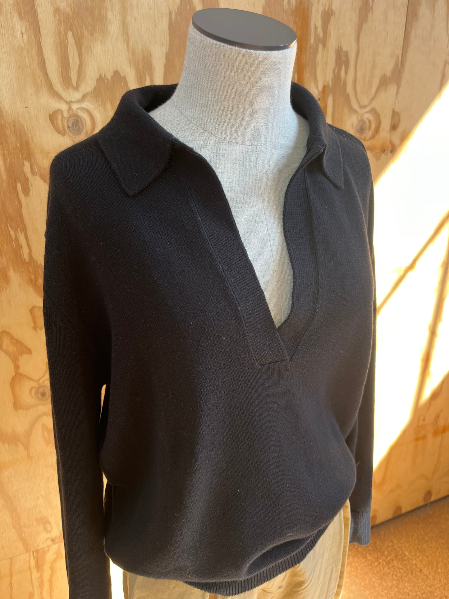 JAC & JACK BLACK COTTON KNIT TOP - SIZE XL