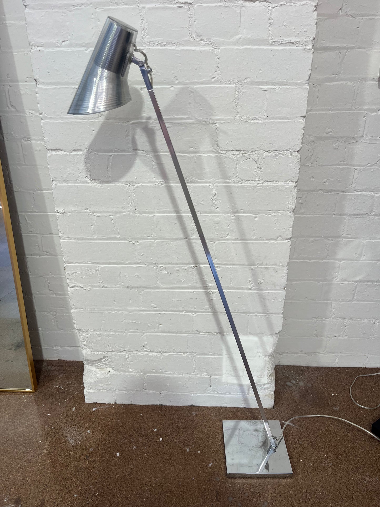 FLOS KELVIN F FLOOR LAMP