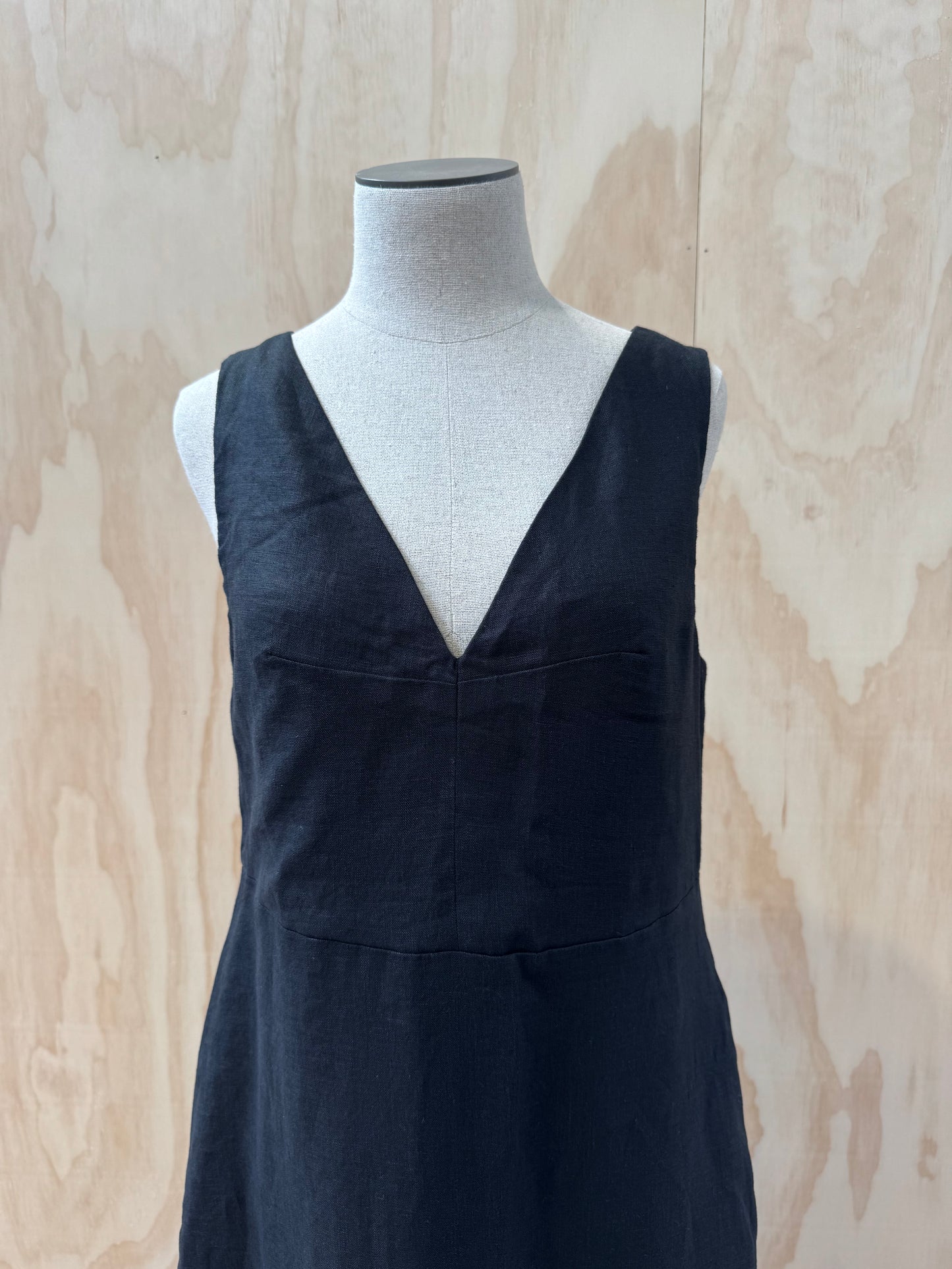 SKIN & THREADS ALESSANDRA LINEN MAXI DRESS - SIZE 10