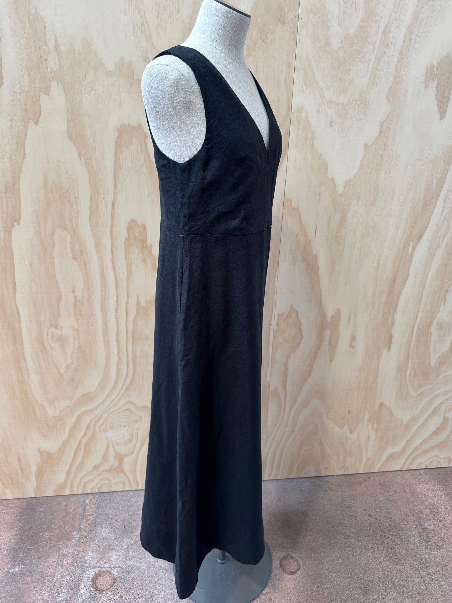 SKIN & THREADS ALESSANDRA LINEN MAXI DRESS - SIZE 10