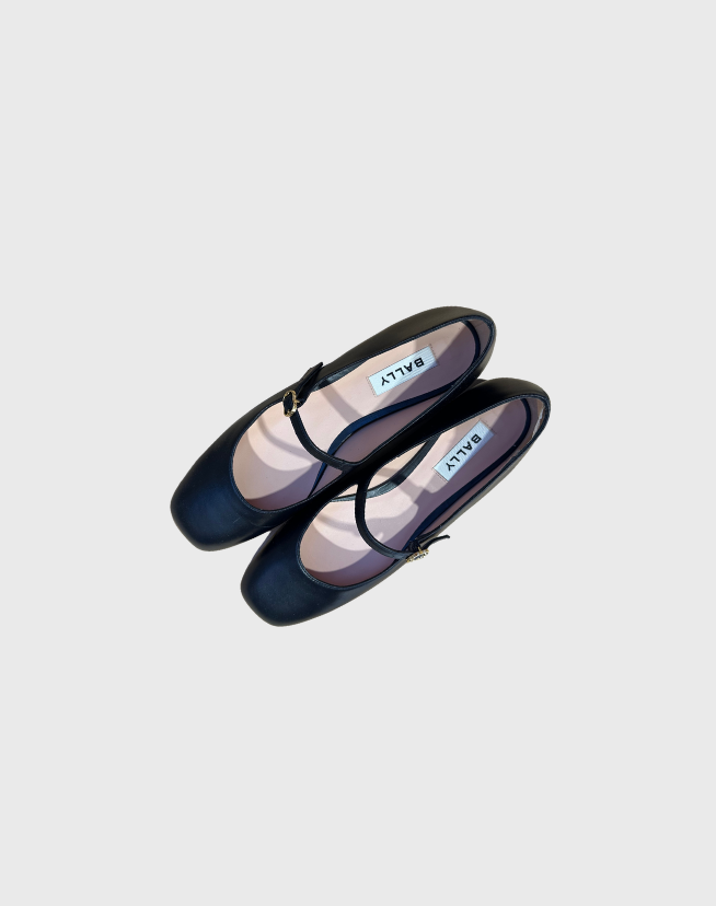 BALLY LEATHER BALLET FLATS - SIZE 39