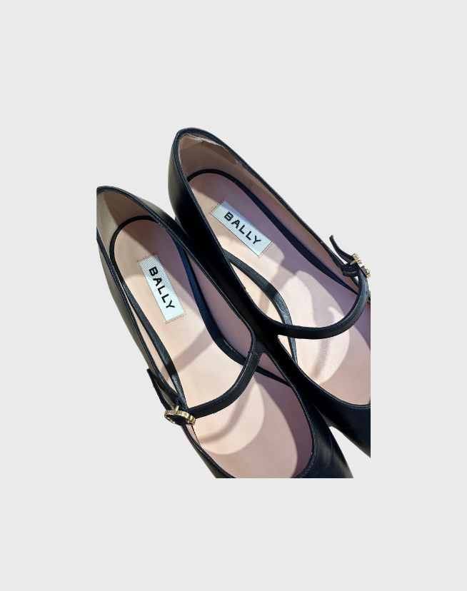 BALLY LEATHER BALLET FLATS - SIZE 39