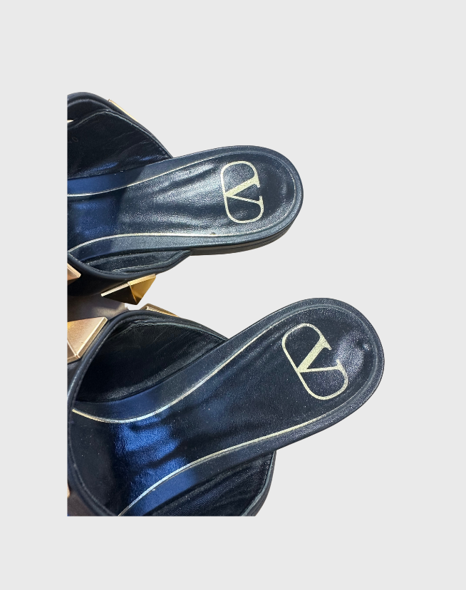 VALENTINO STUDDED FLATS - SIZE 40