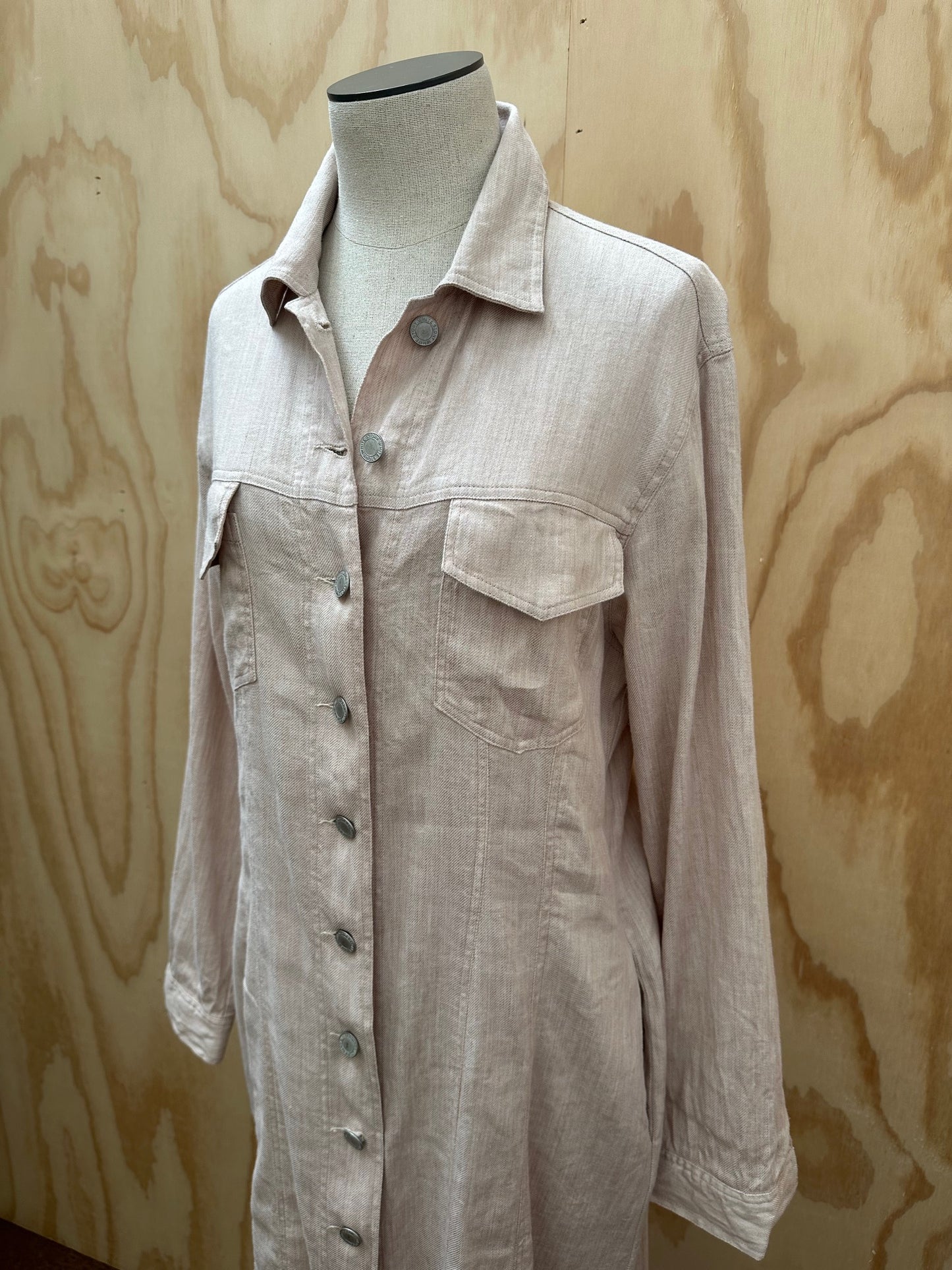 WHITE STORY SHIRT DRESS - SIZE 12