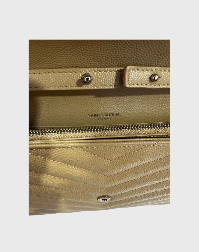 CLASSIC CASSANDRE CHAIN WALLET IN GRAIN DE POUDRE LEATHER