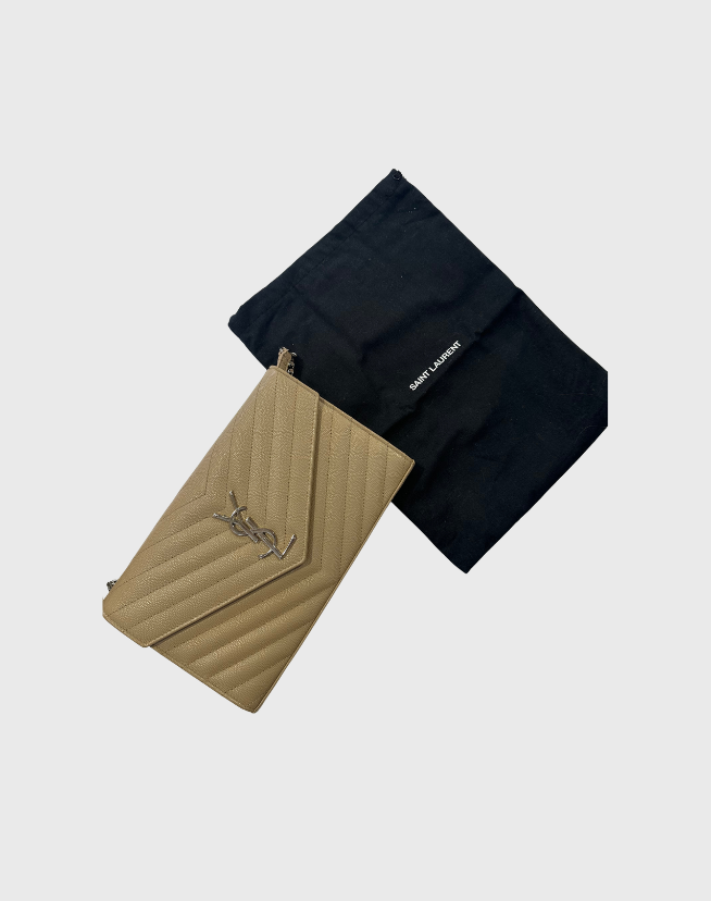 CLASSIC CASSANDRE CHAIN WALLET IN GRAIN DE POUDRE LEATHER
