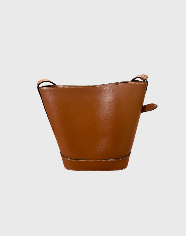 CELINE SMALL BUCKET CUIR TRIOMPHE BAG IN SMOOTH CALFSKIN