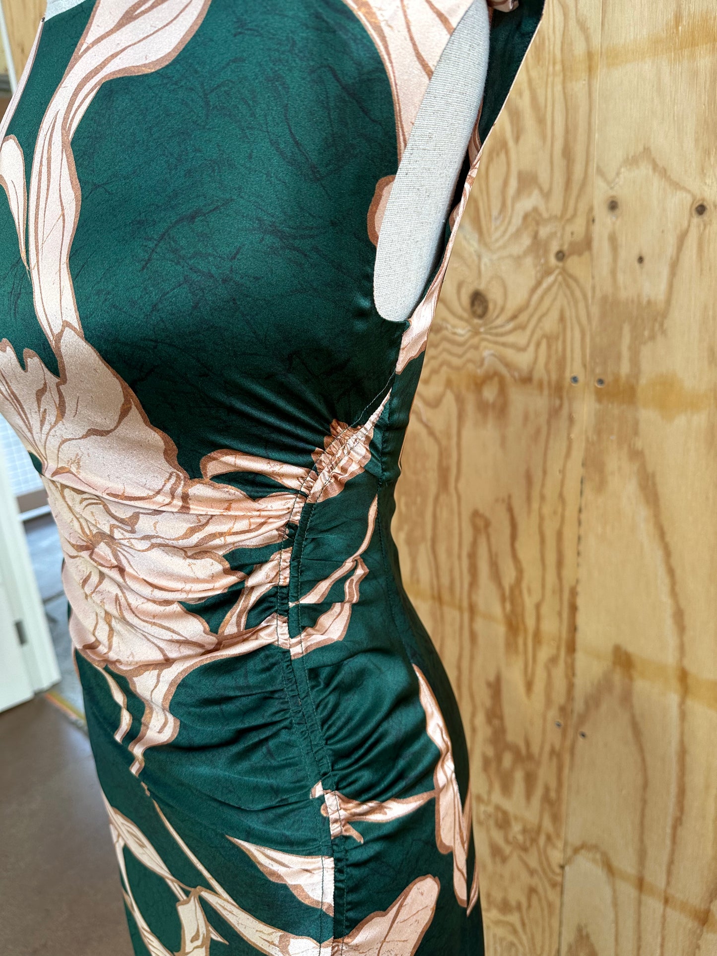 HUSK GREEN DRESS - SIZE 6