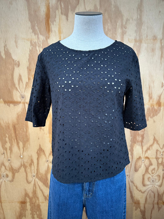 CABLE EYELET LACE BLOUSE - SIZE SMALL