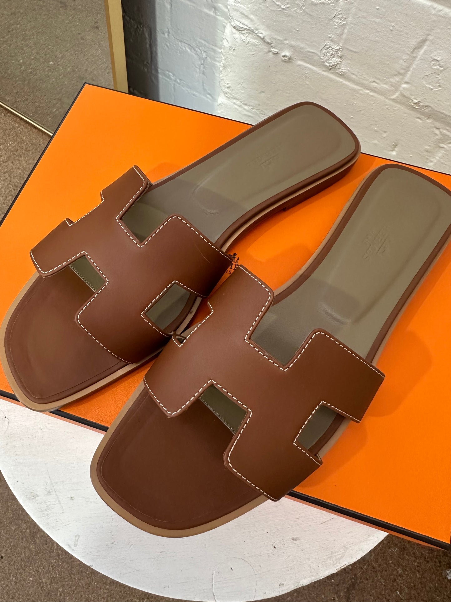 HERMES ORAN SANDAL GOLD - SIZE 40.5