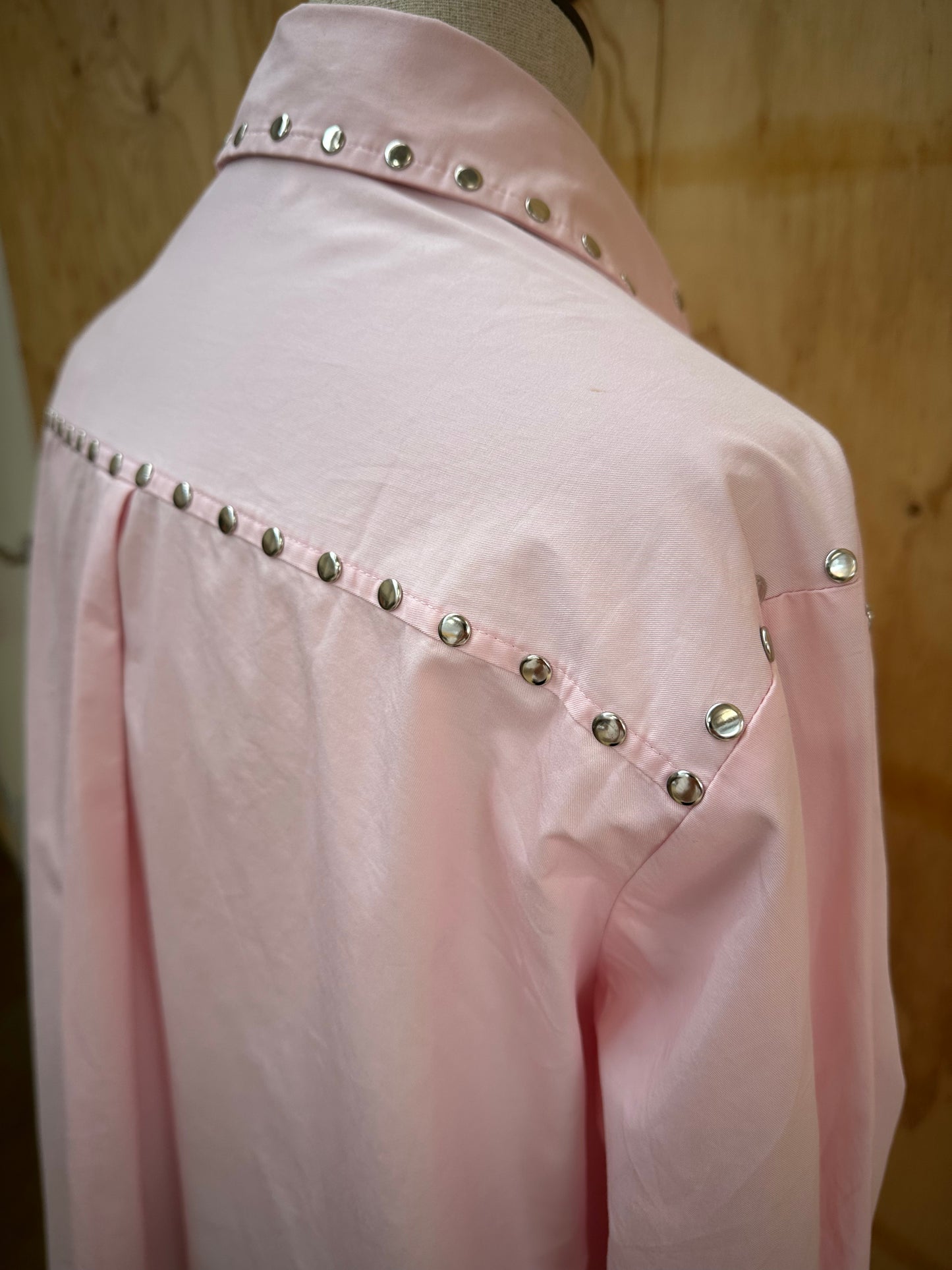 KINNEY STUDDED SHIRT - SIZE SMALL
